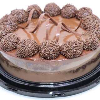 torta-base-cheesecake-brigadeiro