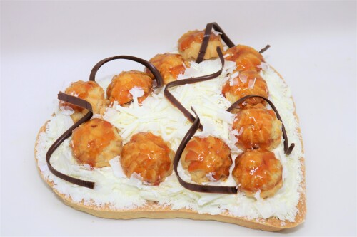 torta-coracao-profiteroles.jpeg